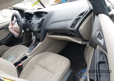 2017 Ford Focus Se z USA, uszkodzony, nr VIN 1FADP3K22HL264365